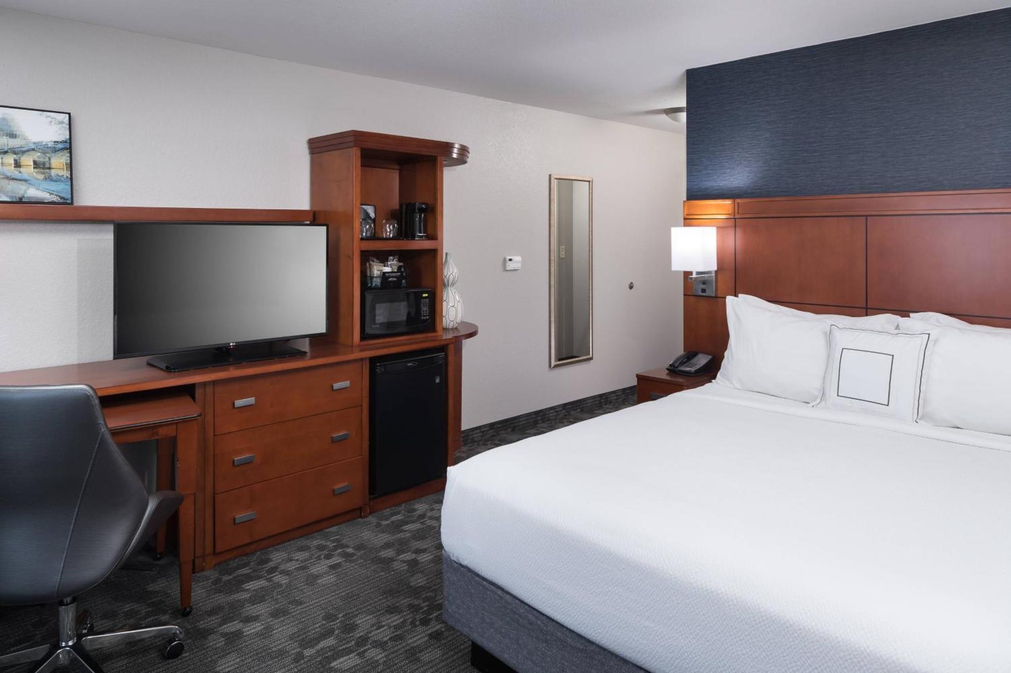 Courtyard By Marriott Austin Parmer Tech Ridge Exterior foto